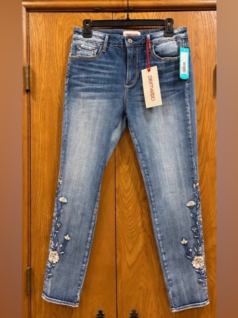 NWT Driftwood Rosalee Embroidered Skinny Jeans Indigo Size 8
